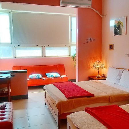 Ten Street B & B Hualien Extérieur photo